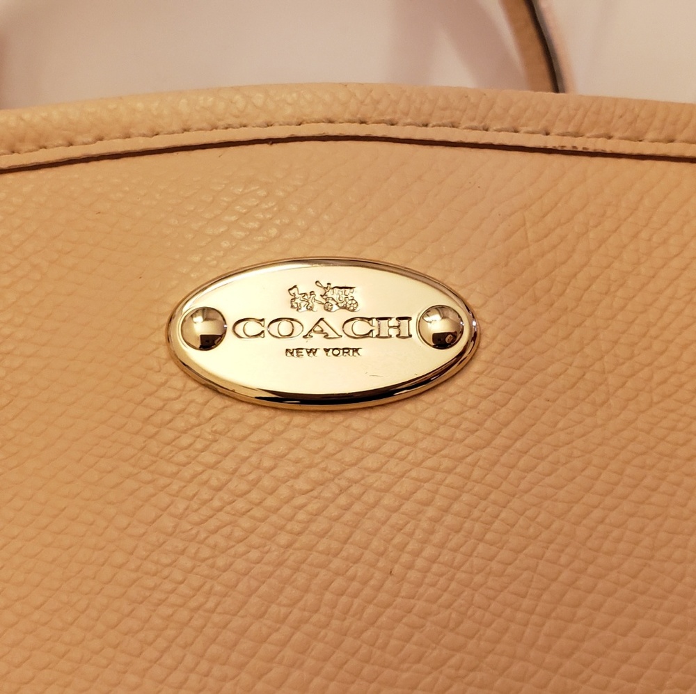 COACH Shoulder Bag